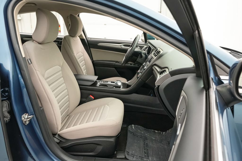 Certified 2018 Ford Fusion S FWD image 20