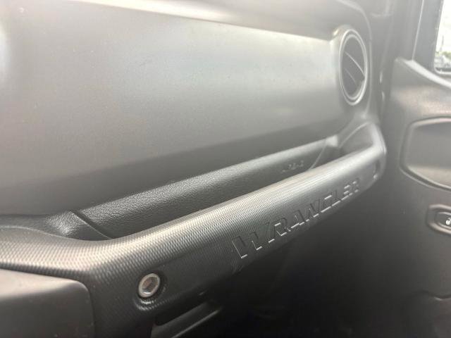 Used 2023 Jeep Wrangler Unlimited Sport AWD/4WD image 17