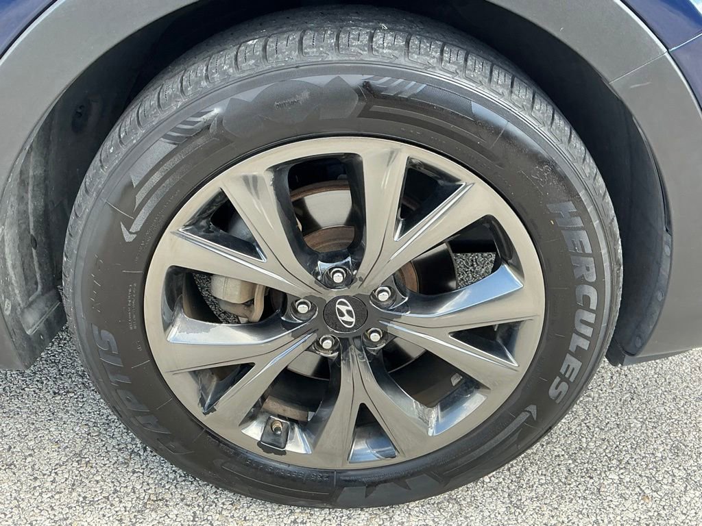 Used 2018 Hyundai Santa Fe Sport w/ 2.0T Ultimate Tech Package 05 FWD image 13
