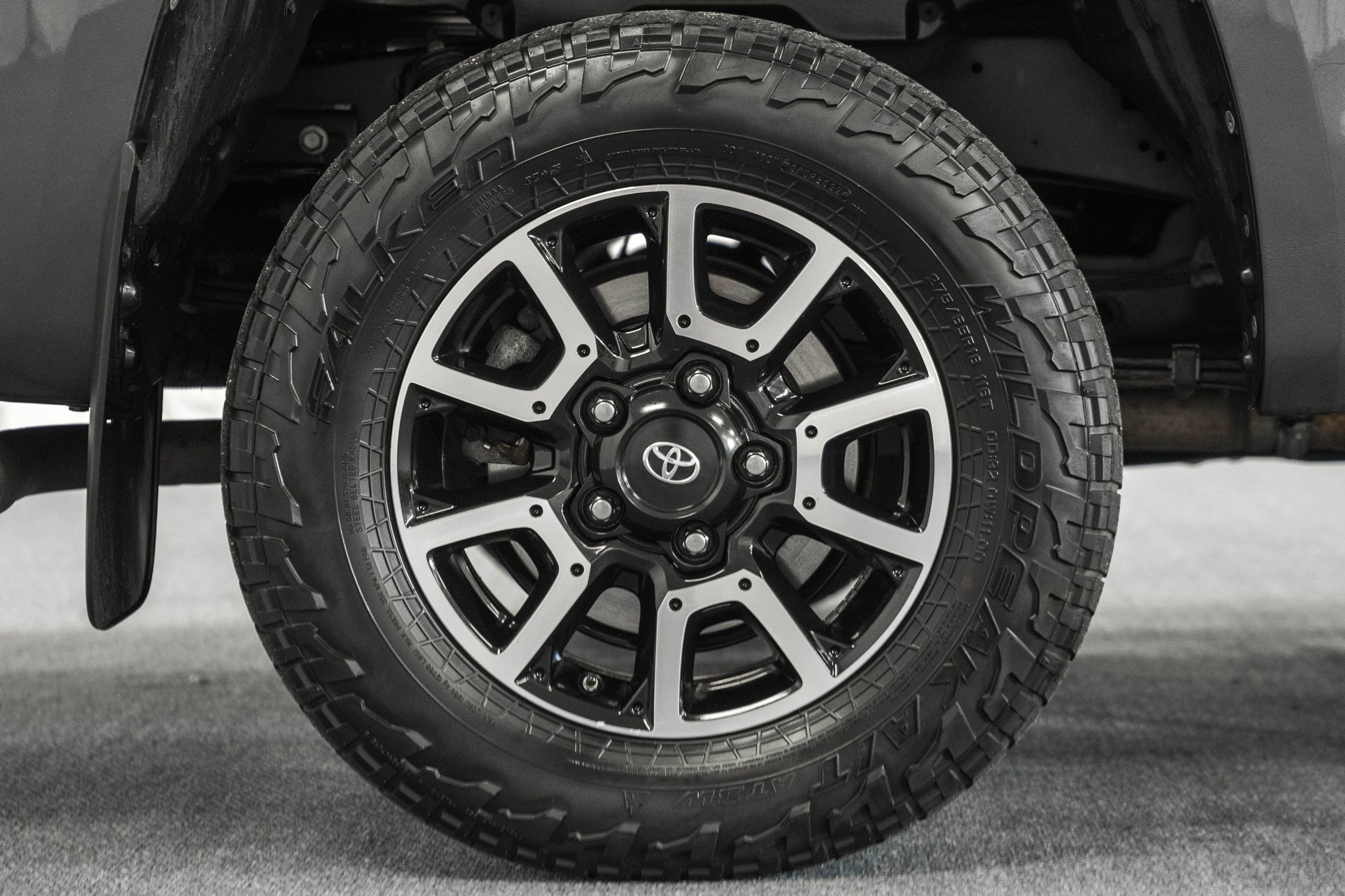 Used 2018 Toyota Tundra SR5 image 17