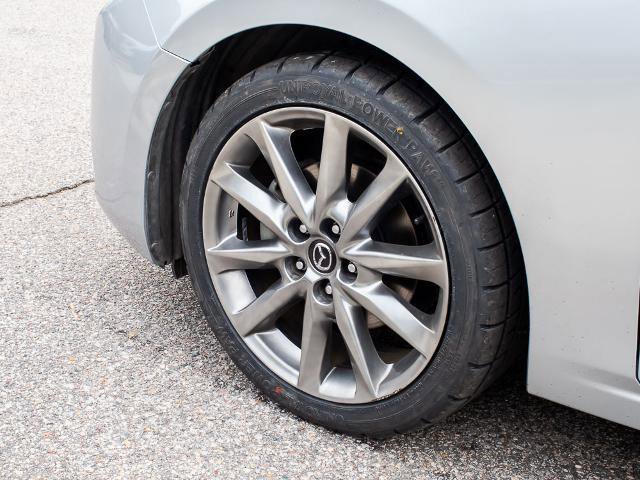 Used 2018 MAZDA MAZDA3 Touring image 5
