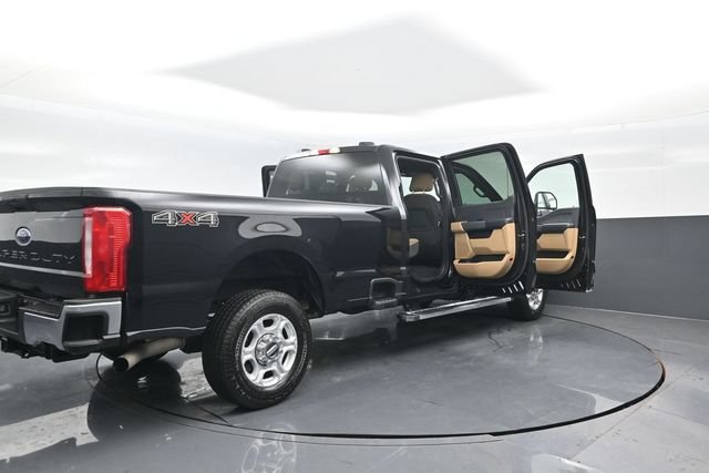 Certified 2025 Ford F250 XLT AWD/4WD image 27