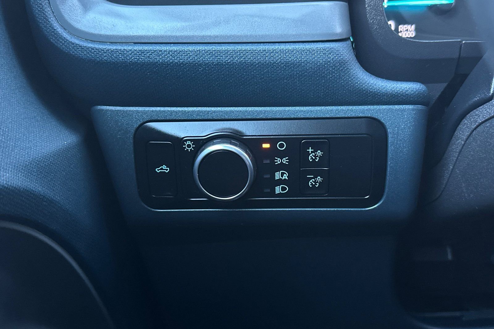 Certified 2024 Ford Maverick Tremor w/ Tremor Off-Road Package image 28