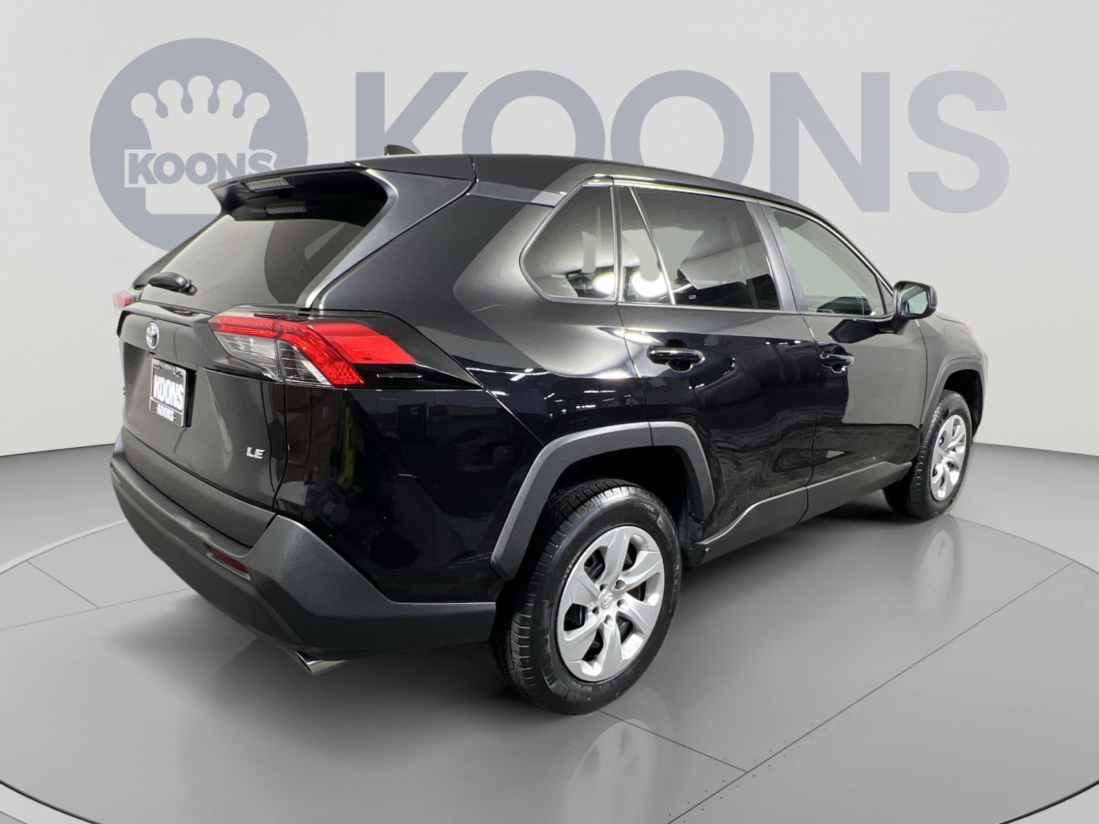 Used 2023 Toyota RAV4 LE FWD image 11