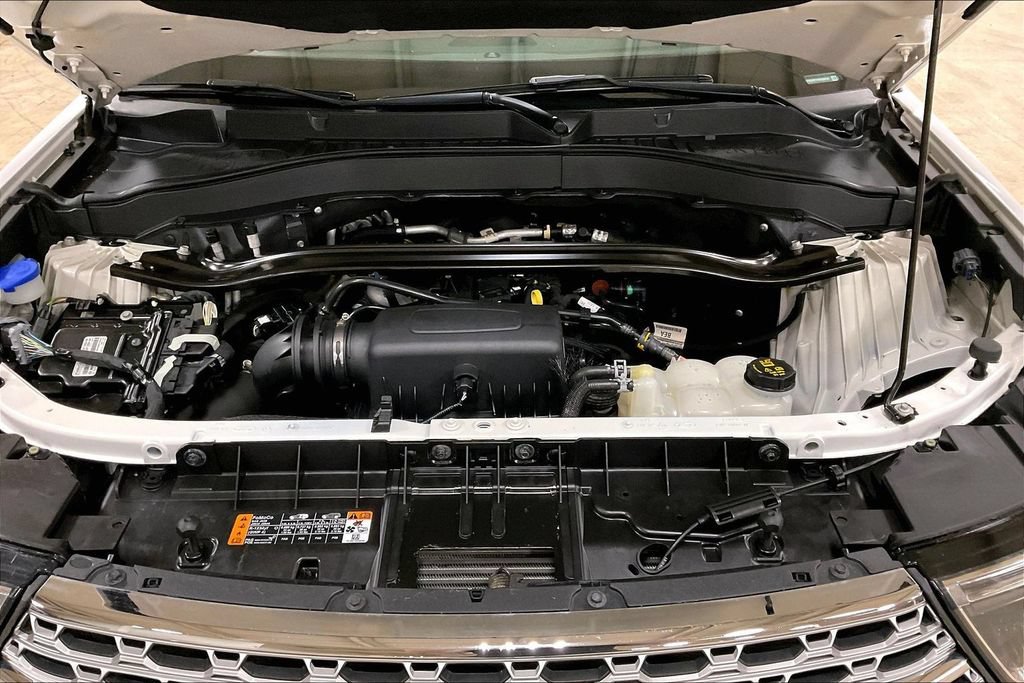 Certified 2021 Ford Explorer Limited w/ Class III Trailer Tow Package AWD/4WD image 10