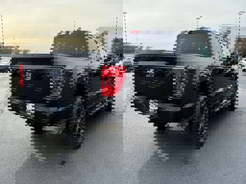 Certified 2022 Ford F150 XLT w/ Equipment Group 302A High image 7