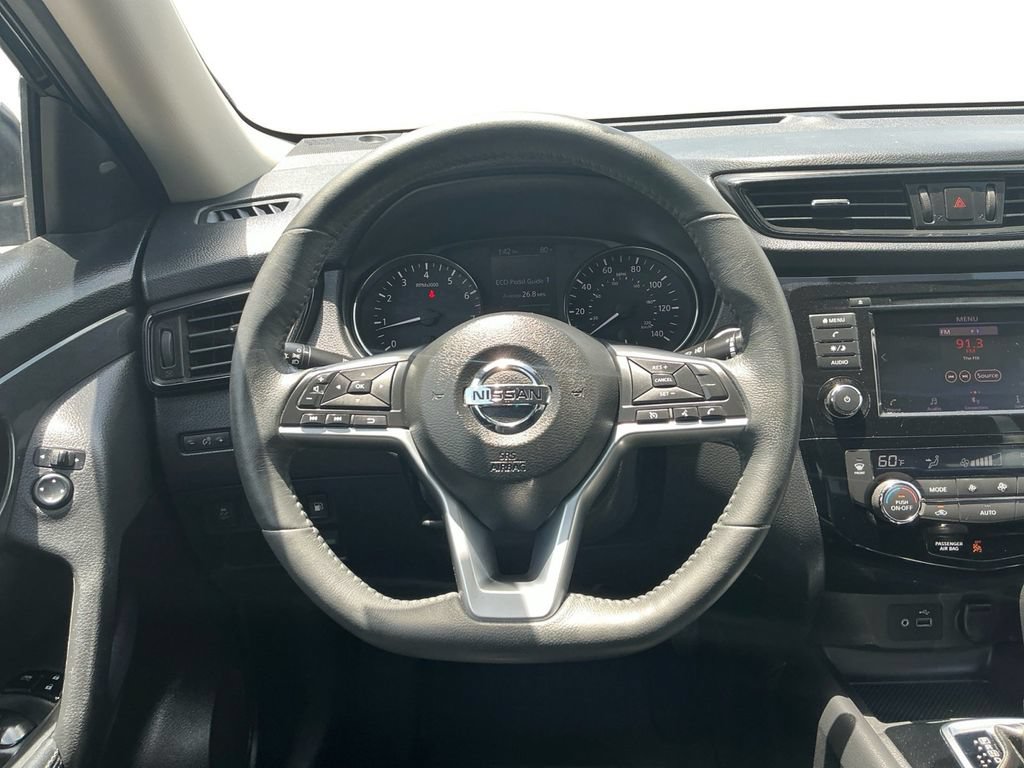 Used 2018 Nissan Rogue SV FWD image 18