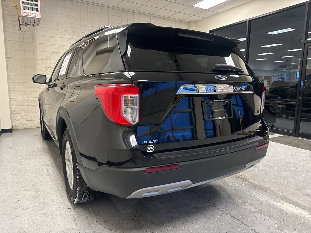 Certified 2023 Ford Explorer XLT w/ Equipment Group 202A image 18