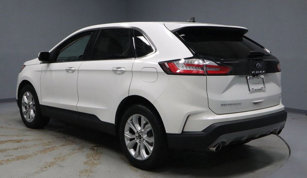Certified 2023 Ford Edge Titanium AWD/4WD image 3