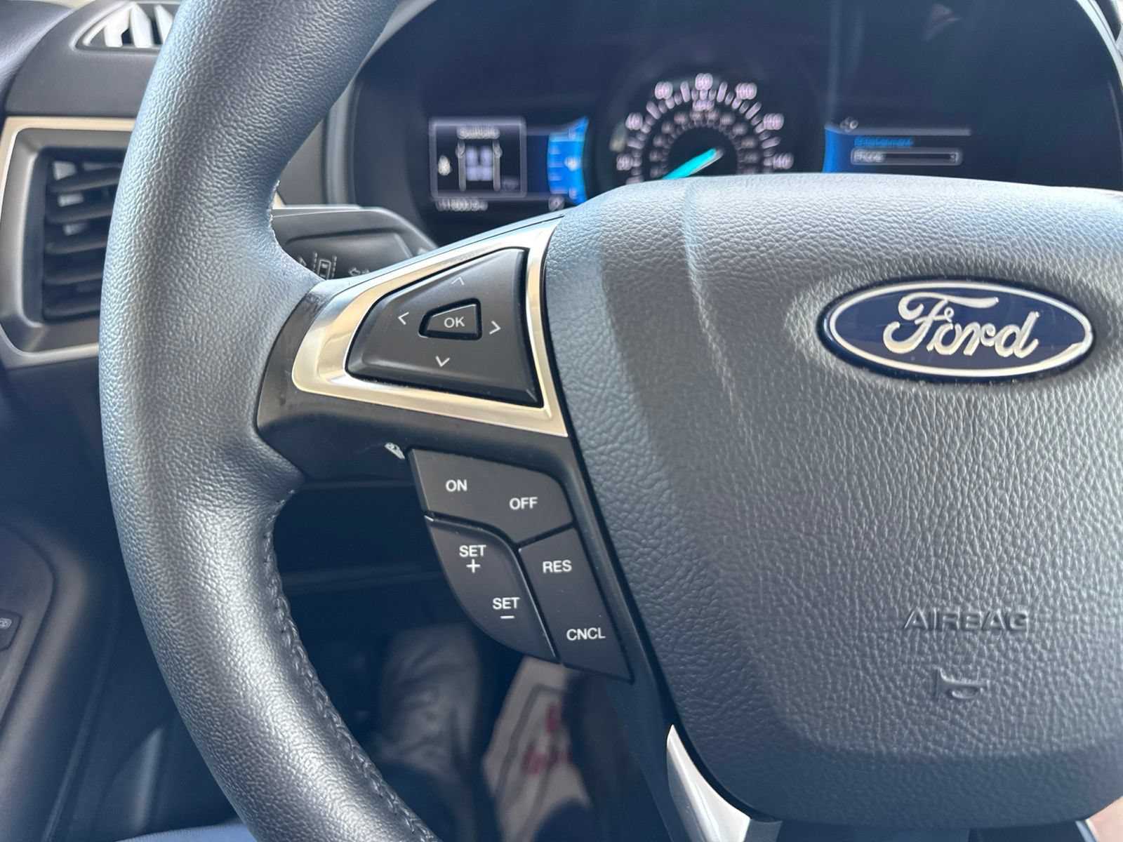 Certified 2024 Ford Edge SEL w/ Convenience Package AWD/4WD image 30