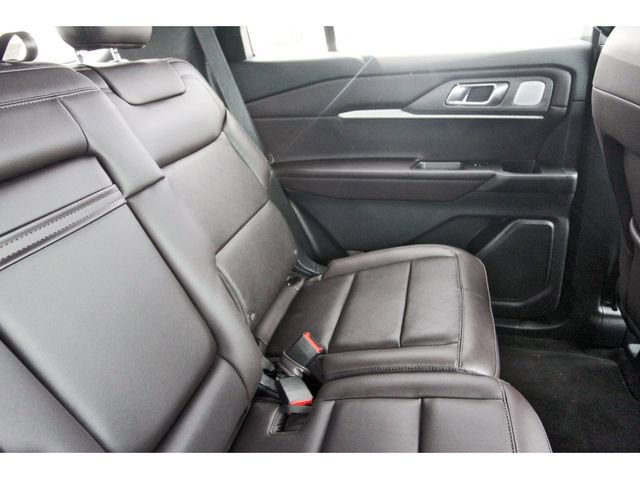 Certified 2026 Ford Explorer Platinum AWD/4WD image 10