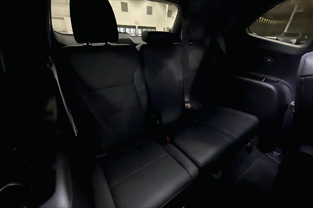 Used 2026 Buick Enclave Sport Touring AWD/4WD image 26