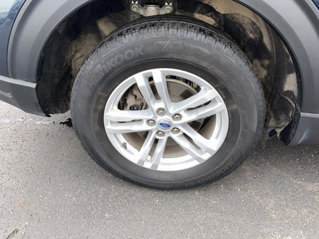 Certified 2022 Ford Explorer XLT w/ Equipment Group 202A image 9