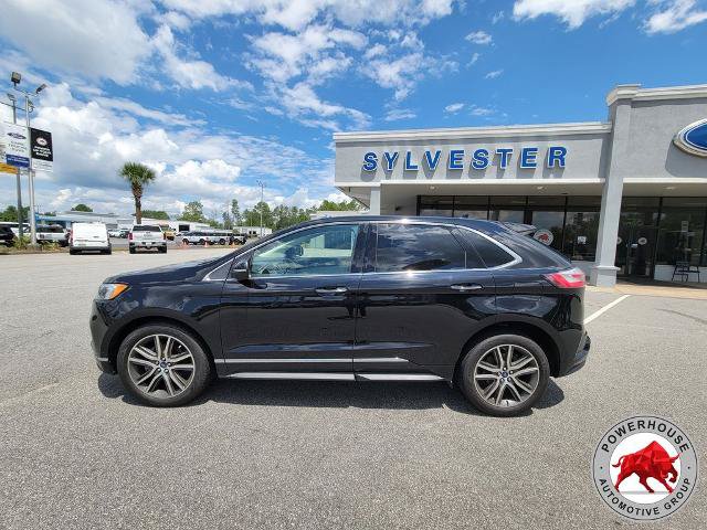 Certified 2019 Ford Edge Titanium w/ Equipment Group 301A FWD image 2
