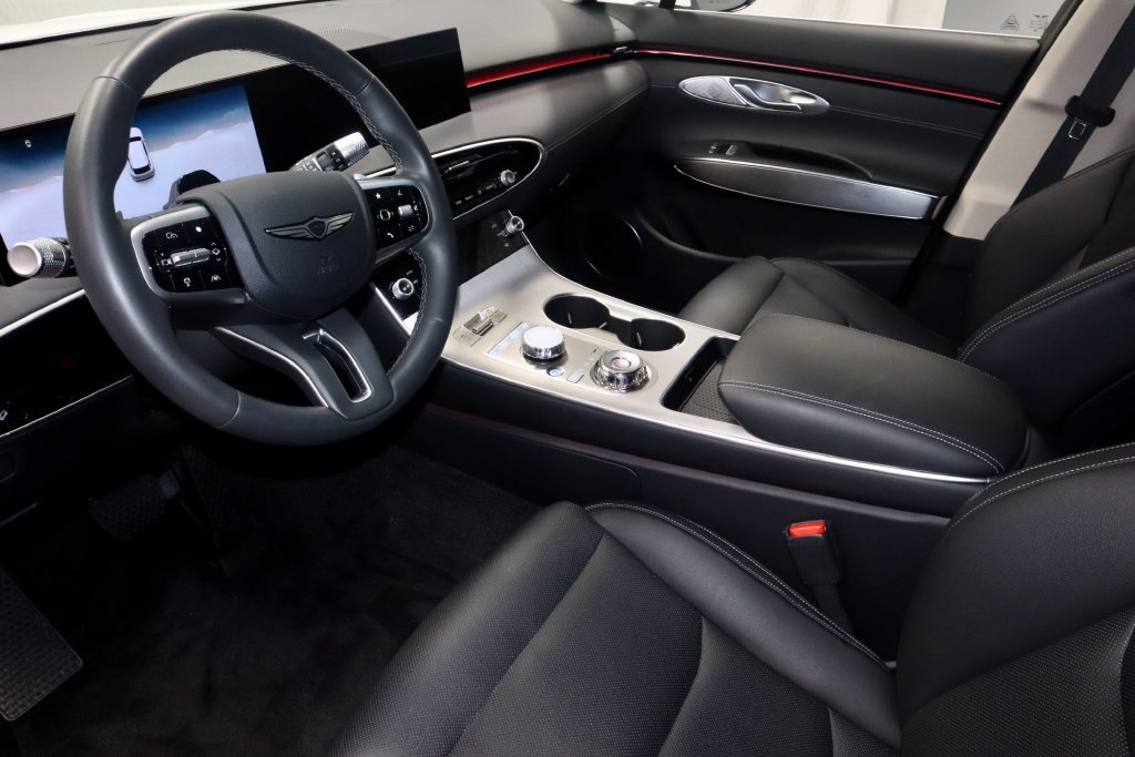 Used 2026 Genesis GV70 2.5T Select AWD/4WD image 24