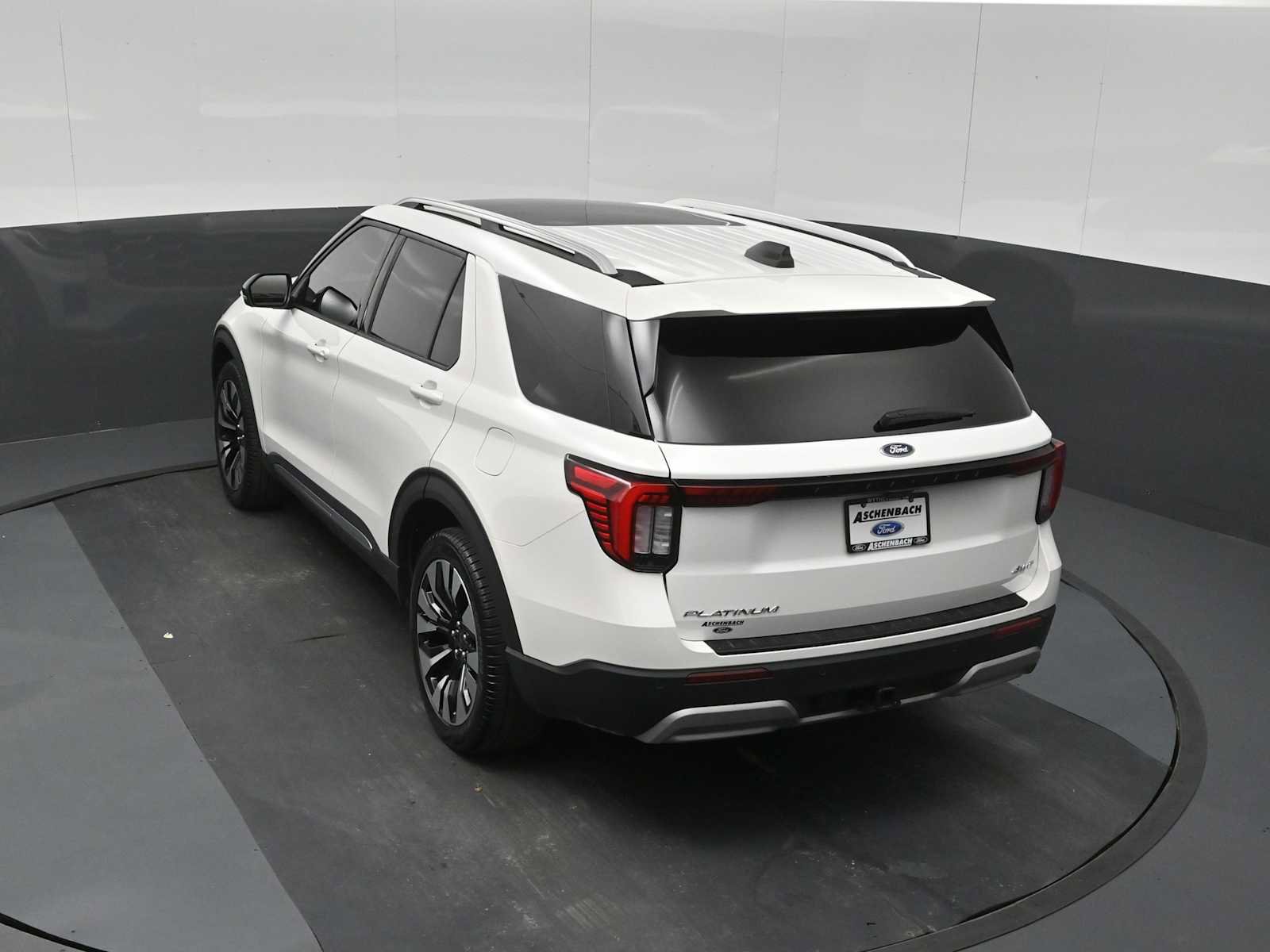 Certified 2026 Ford Explorer Platinum w/ LUX Leather Package AWD/4WD image 46