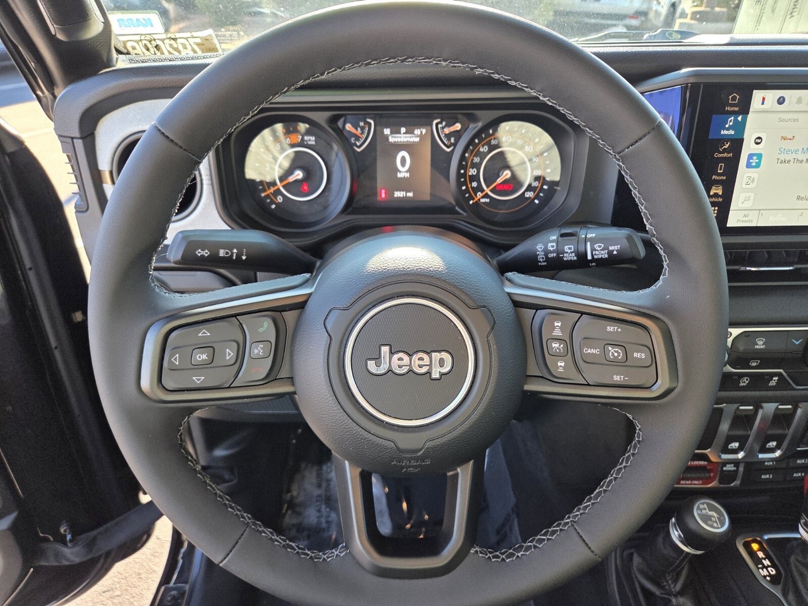 Used 2025 Jeep Wrangler Sport image 18
