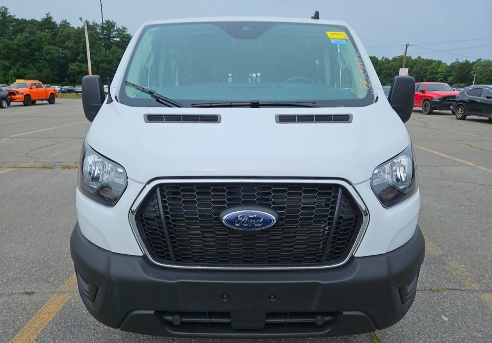 Certified 2025 Ford Transit 250 Low Roof w/ Exterior Upgrade Package RWD image 7