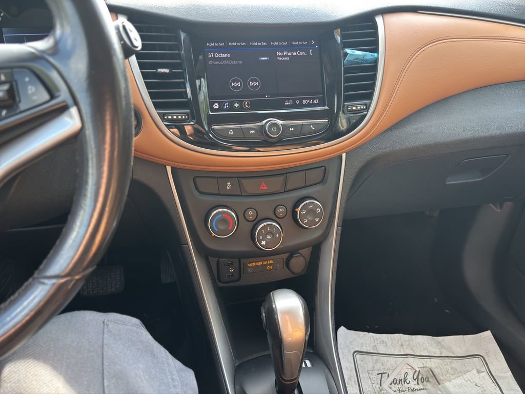 Used 2020 Chevrolet Trax LT w/ LT Convenience Package image 26