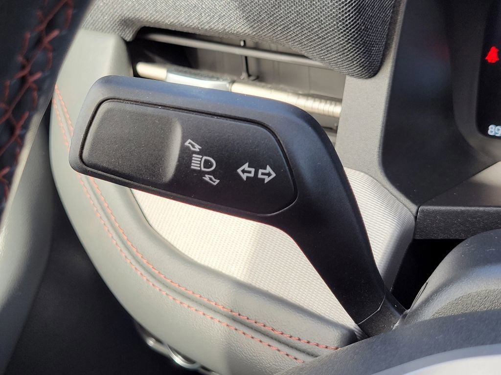 Certified 2025 Ford Explorer Active image 32