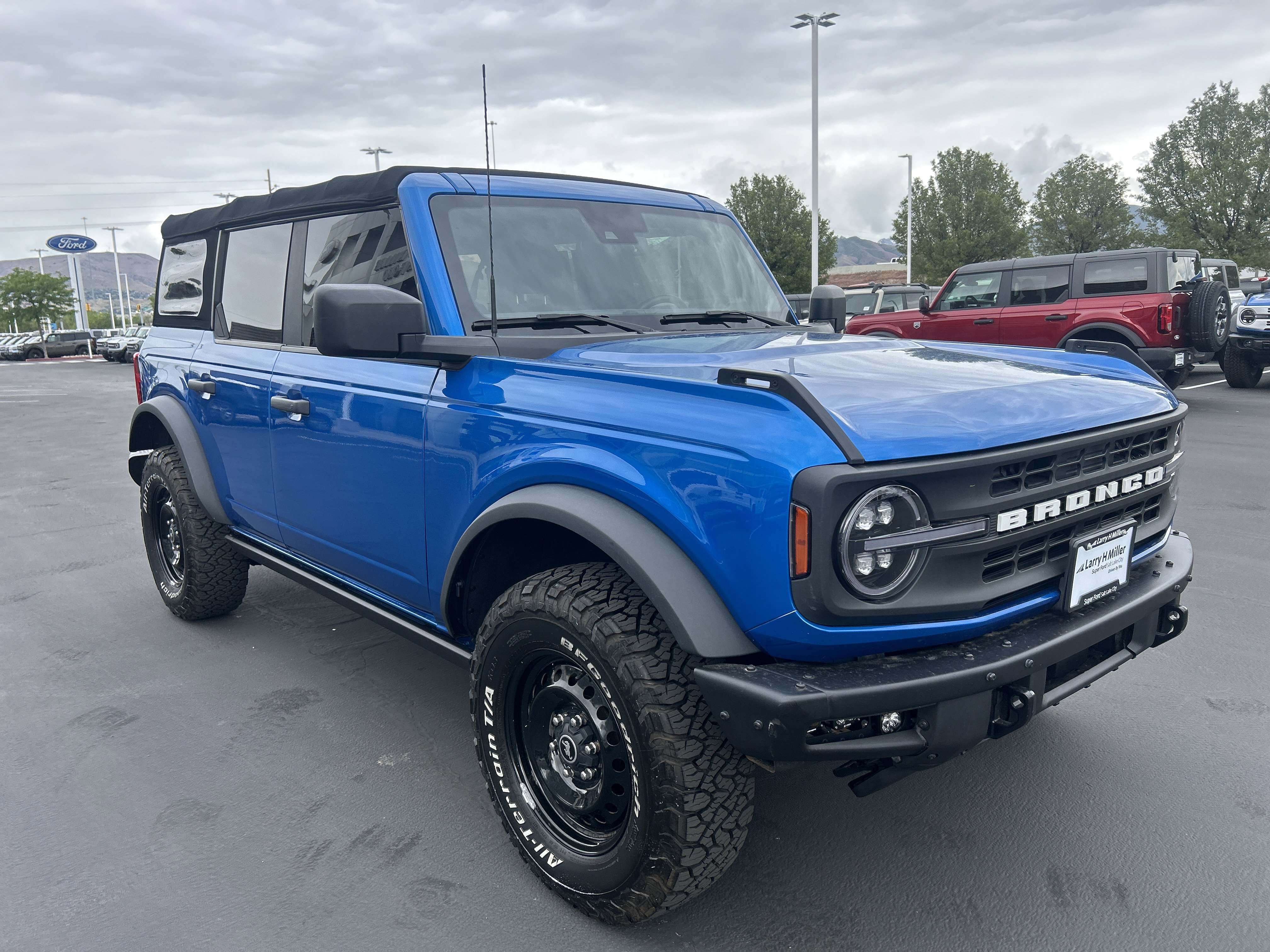 Certified 2021 Ford Bronco Black Diamond AWD/4WD image 9