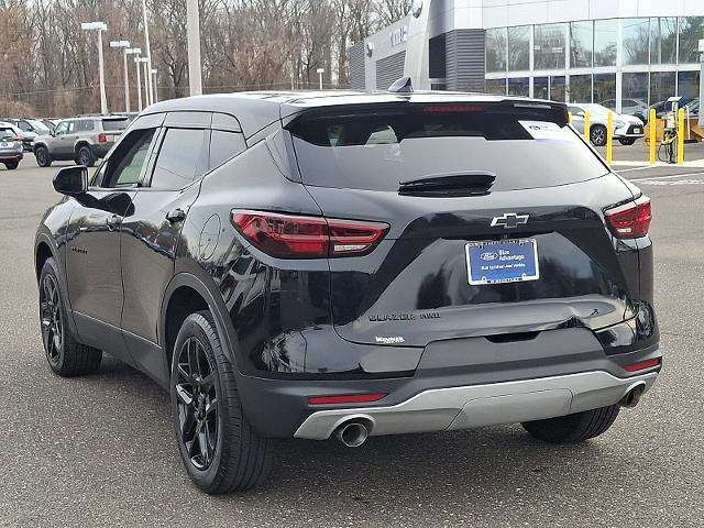 Used 2023 Chevrolet Blazer LT w/ Driver Confidence Package image 2