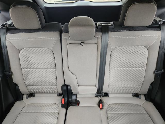 Certified 2020 Ford Escape SE image 17