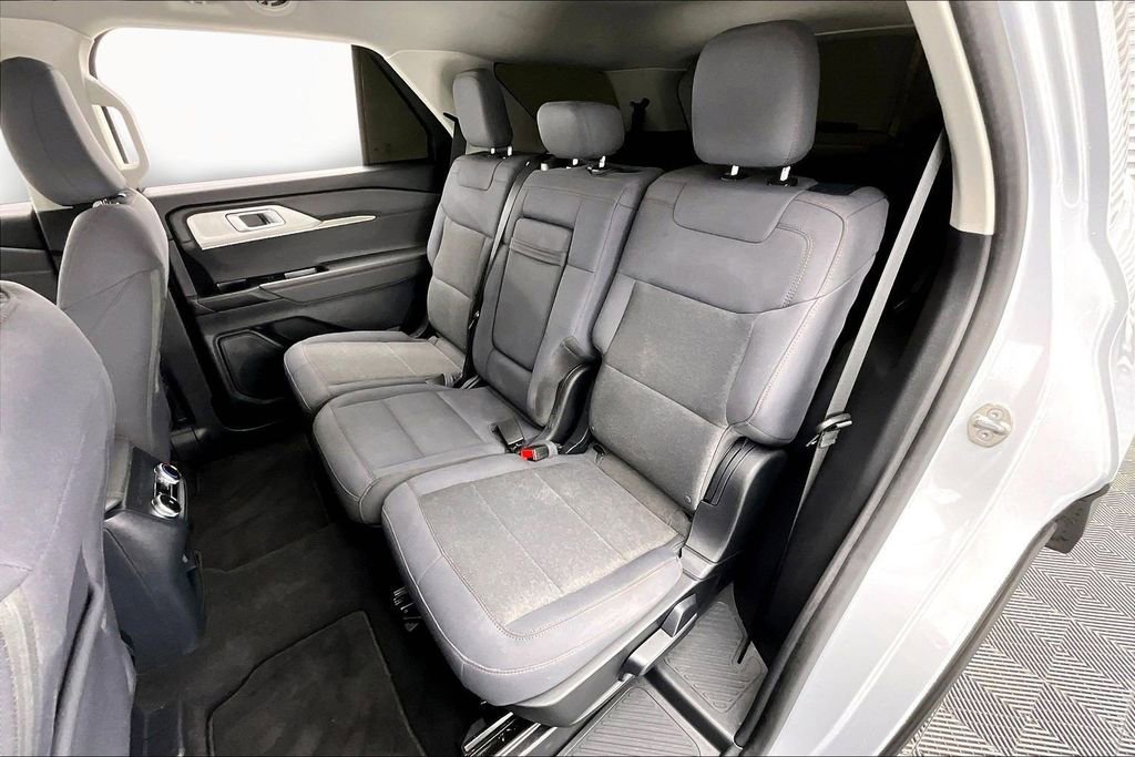 Certified 2025 Ford Explorer Active image 26