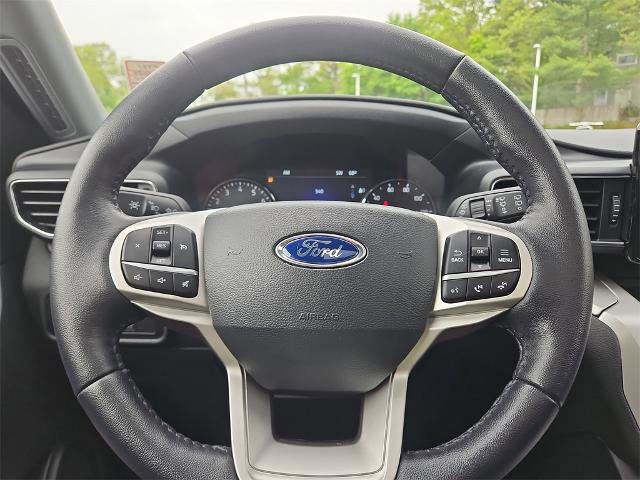 Certified 2022 Ford Explorer XLT w/ Equipment Group 202A image 27