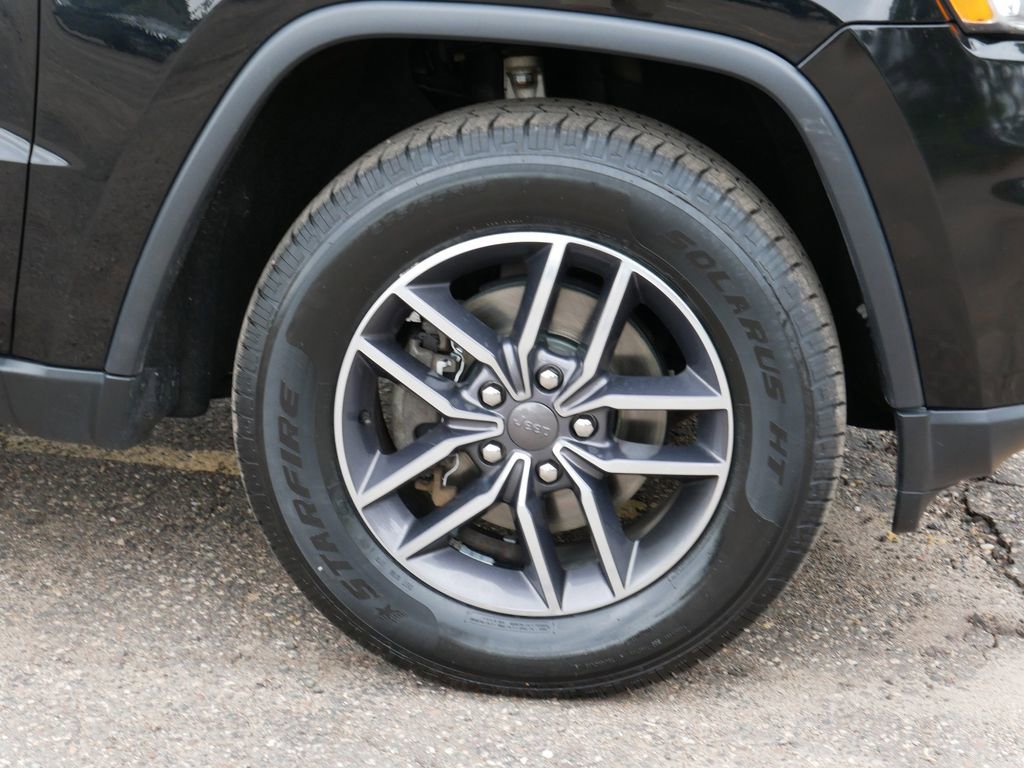 Used 2019 Jeep Grand Cherokee Limited AWD/4WD image 7
