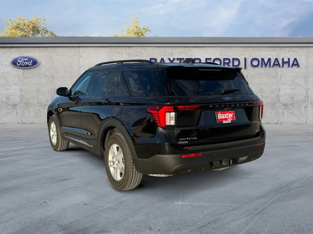 Certified 2025 Ford Explorer Active AWD/4WD image 3