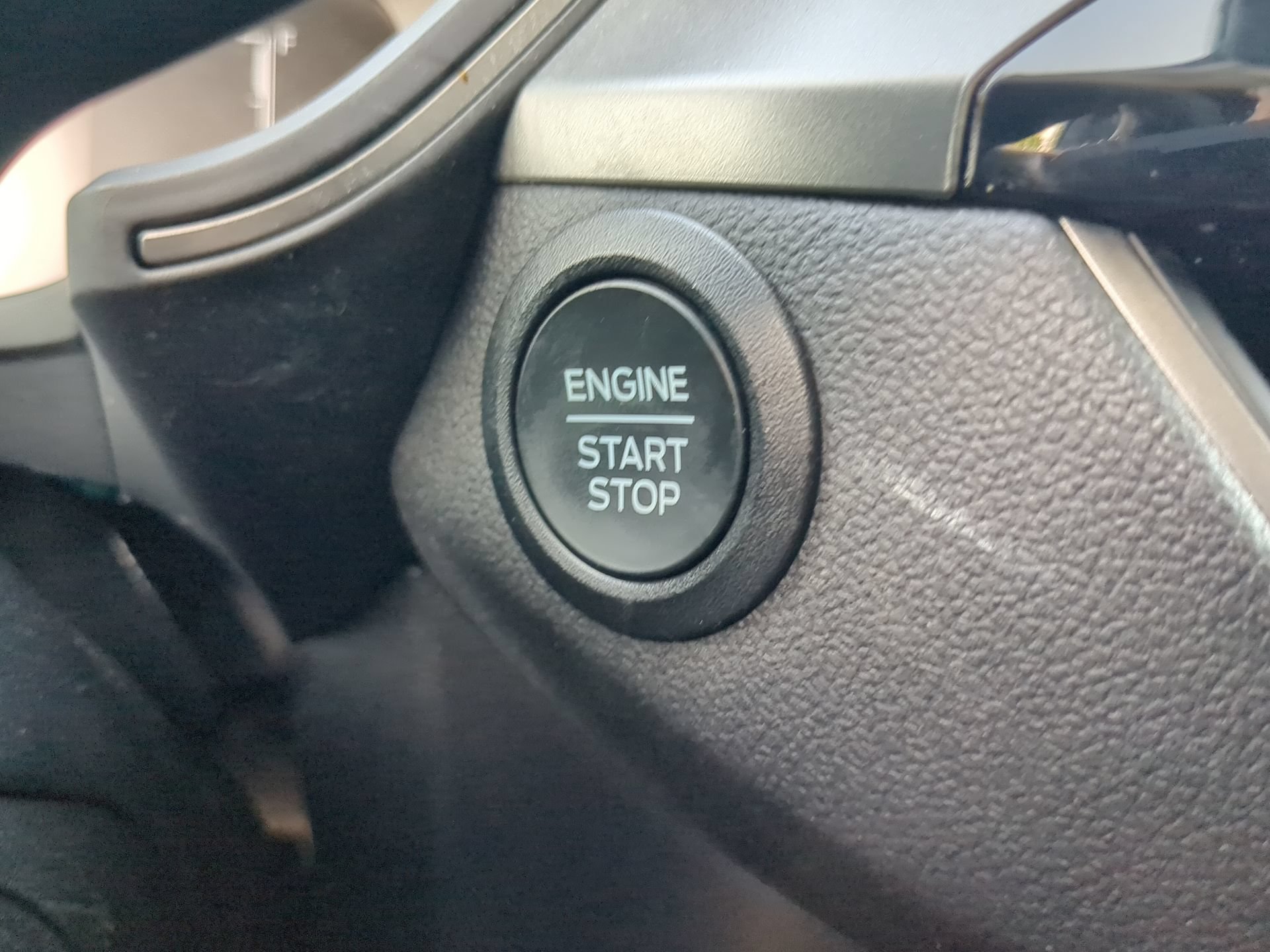 Certified 2025 Ford Escape Active FWD image 65