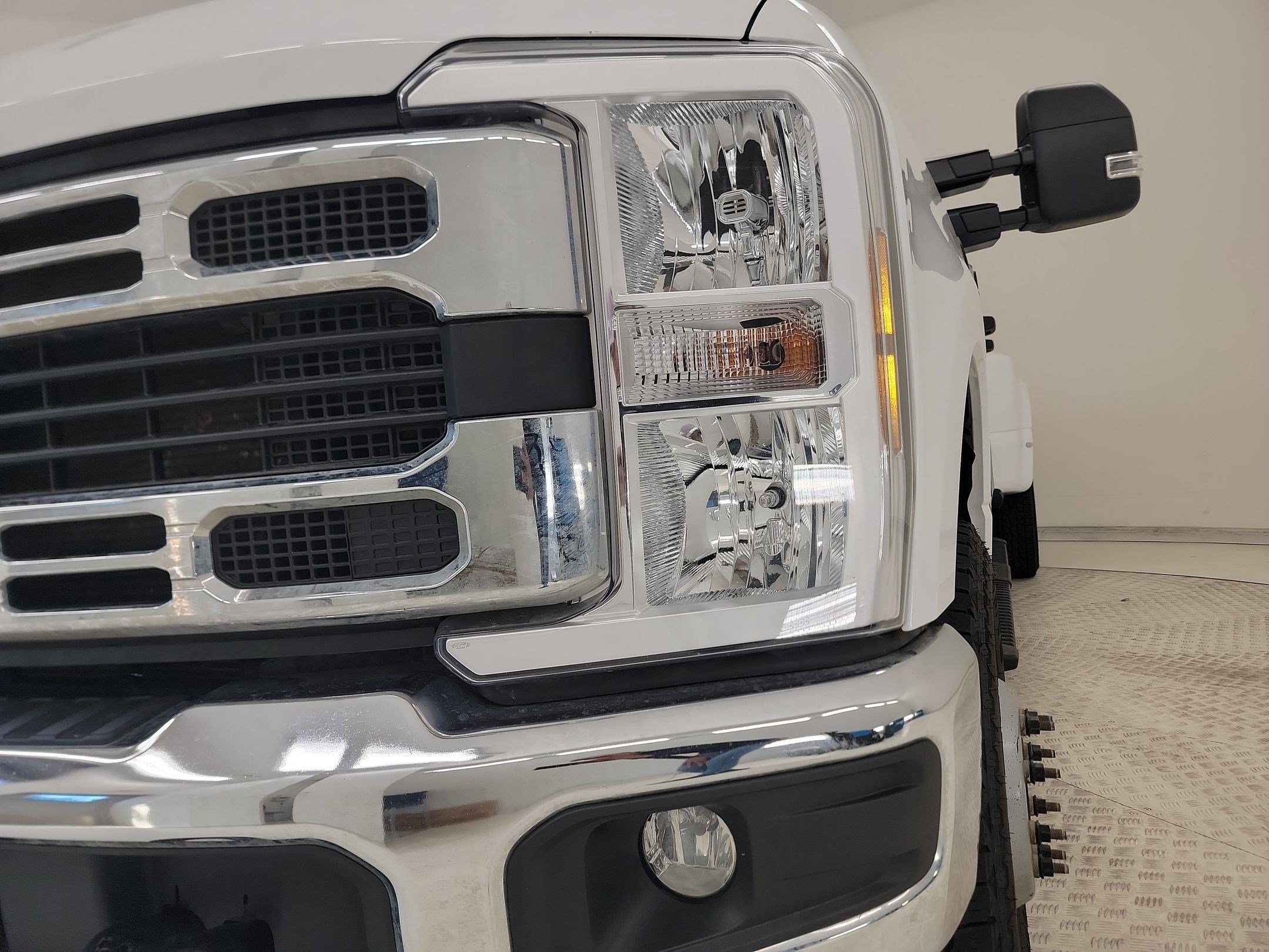 Certified 2025 Ford F350 XLT w/ FX4 Off-Road Package AWD/4WD image 9