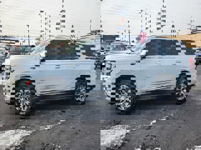 Used 2021 GMC Yukon Denali image 2