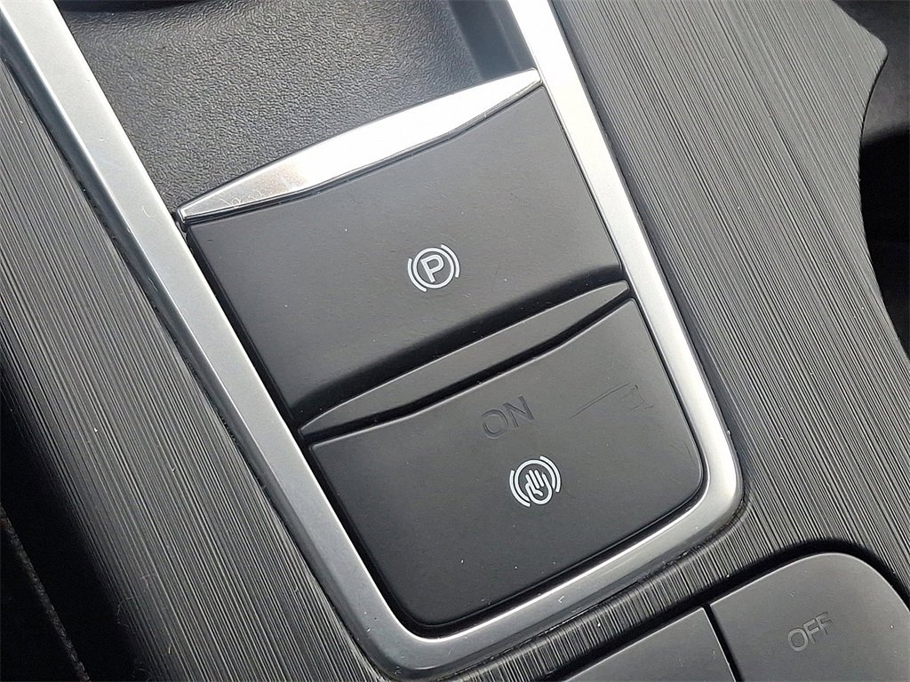 Certified 2022 Ford Escape Titanium w/ Titanium Elite Package image 25