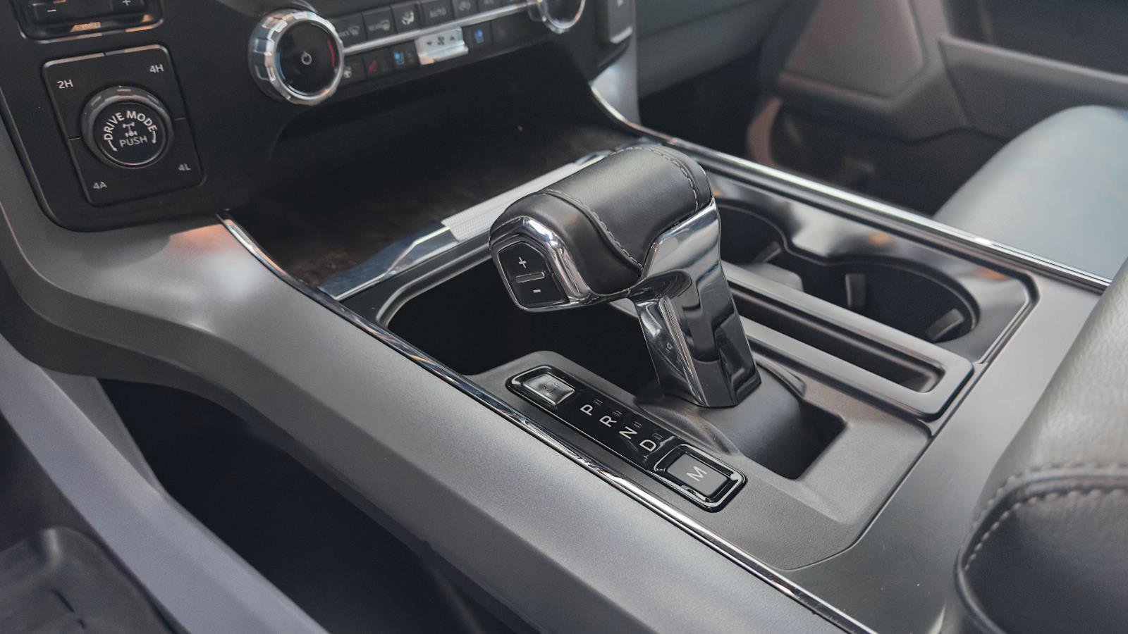 Certified 2023 Ford F150 Lariat w/ Equipment Group 502A High image 19