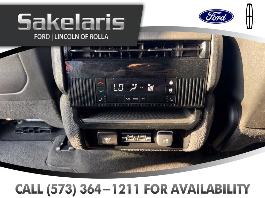 Used 2025 Jeep Wagoneer Series II w/ 8-Passenger Seating Package AWD/4WD image 35