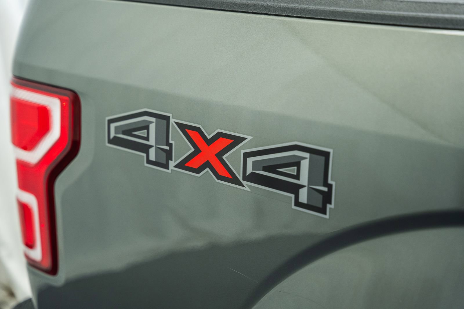 Certified 2020 Ford F150 XLT w/ Equipment Group 302A Luxury image 19