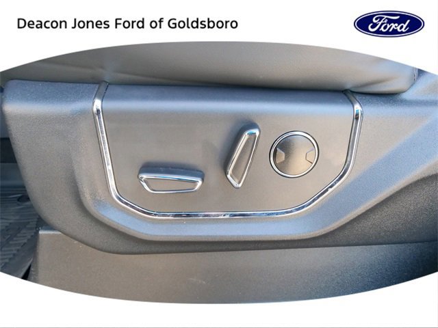 Certified 2023 Ford Expedition Platinum image 18