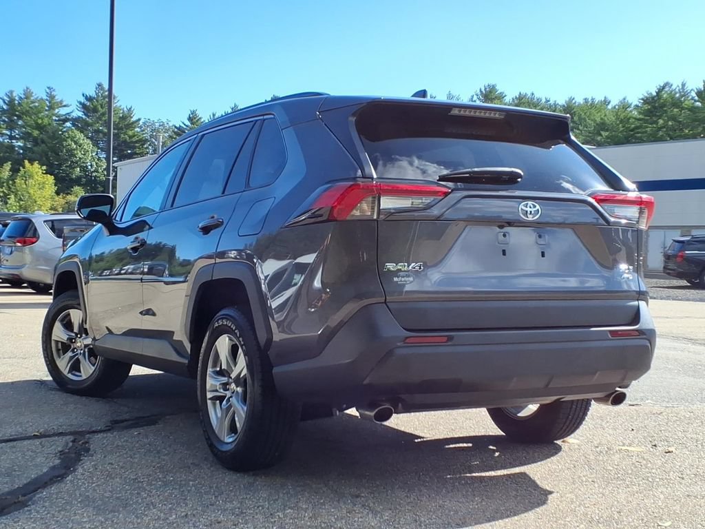 Used 2023 Toyota RAV4 XLE AWD/4WD image 6