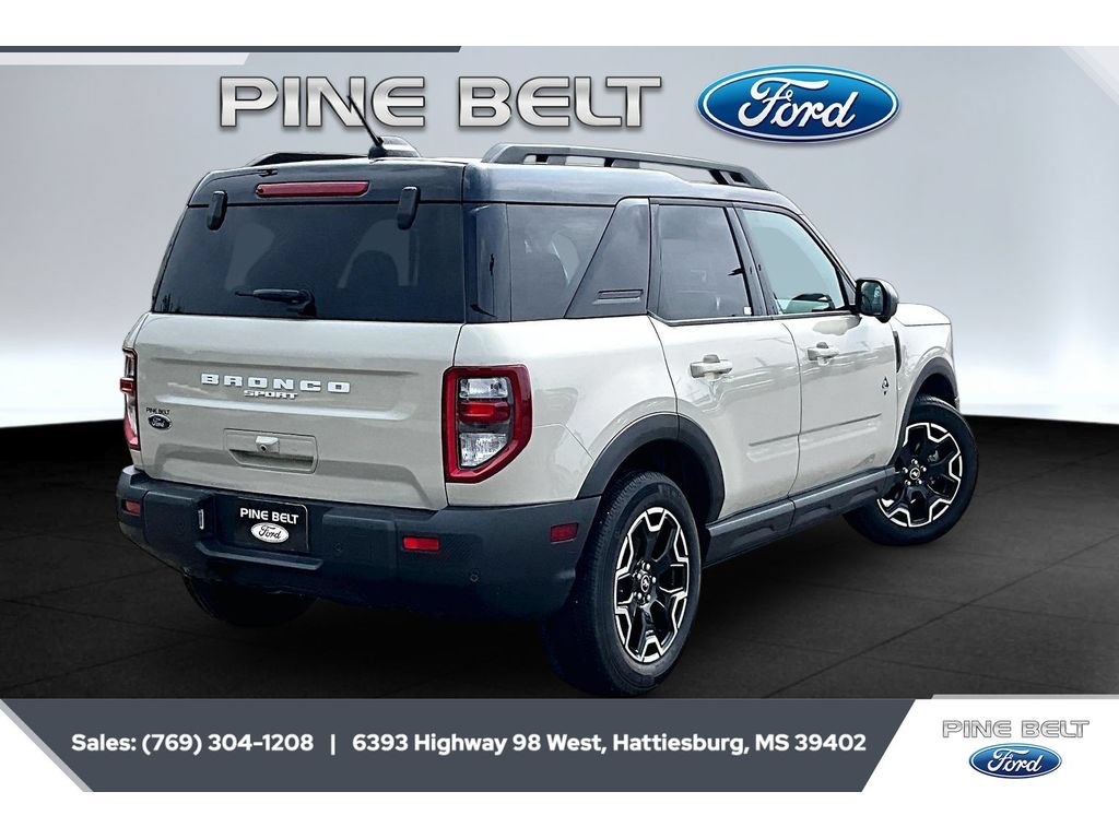 Certified 2025 Ford Bronco Sport Outer Banks w/ Outer Banks Tech Package+ AWD/4WD image 11