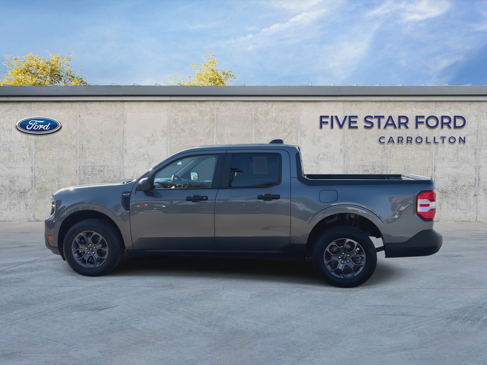Certified 2025 Ford Maverick XLT w/ Equipment Group 302A AWD/4WD image 5