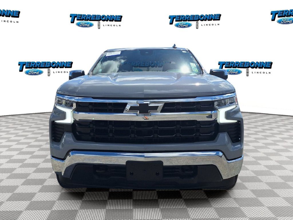 Used 2024 Chevrolet Silverado 1500 LT AWD/4WD image 2