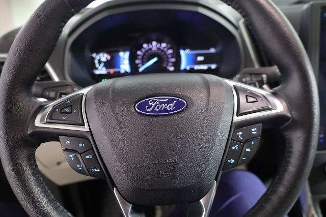 Certified 2022 Ford Edge Titanium w/ Class II Trailer Tow Package AWD/4WD image 15