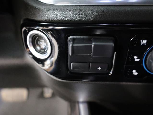 Used 2024 Chevrolet Silverado 1500 LTZ AWD/4WD image 27