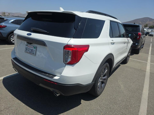 Certified 2023 Ford Explorer XLT w/ Equipment Group 202A RWD image 4