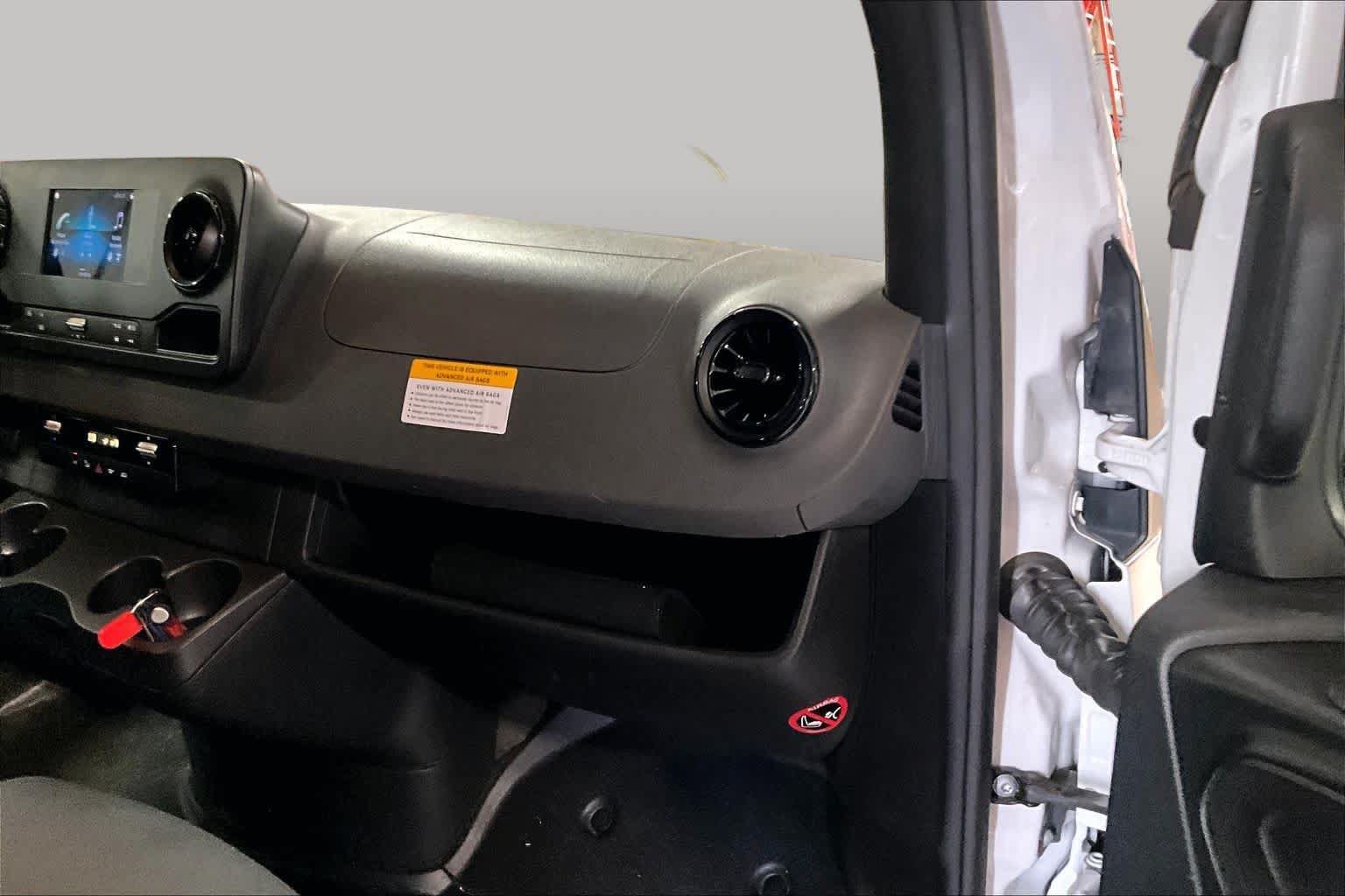 Used 2023 Mercedes-Benz Sprinter 2500 image 15