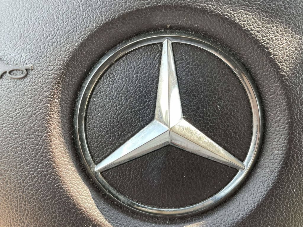 Used 2018 Mercedes-Benz GLE 350 4MATIC image 29