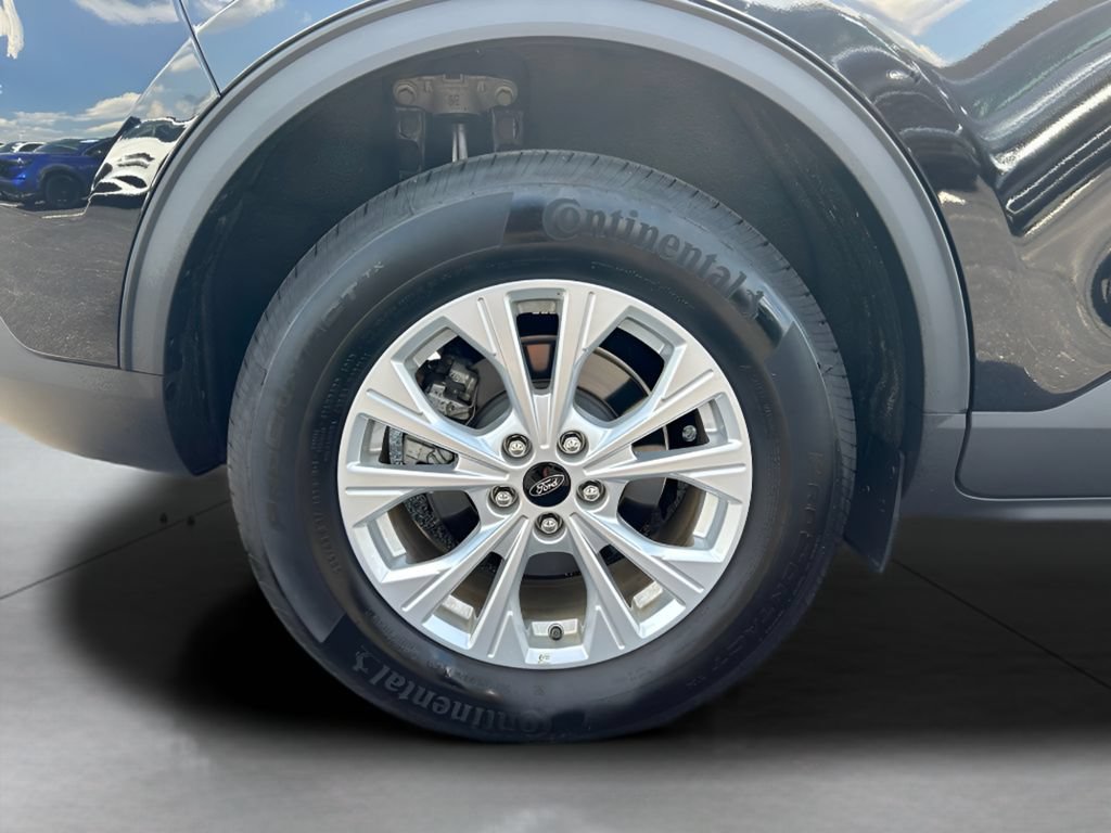 Certified 2025 Ford Escape Active AWD/4WD image 11