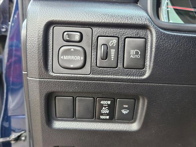 Used 2022 Toyota 4Runner TRD Off-Road AWD/4WD image 24